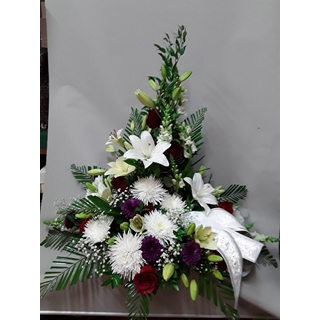 Centro funerario en tonos blancos - Imagen 1